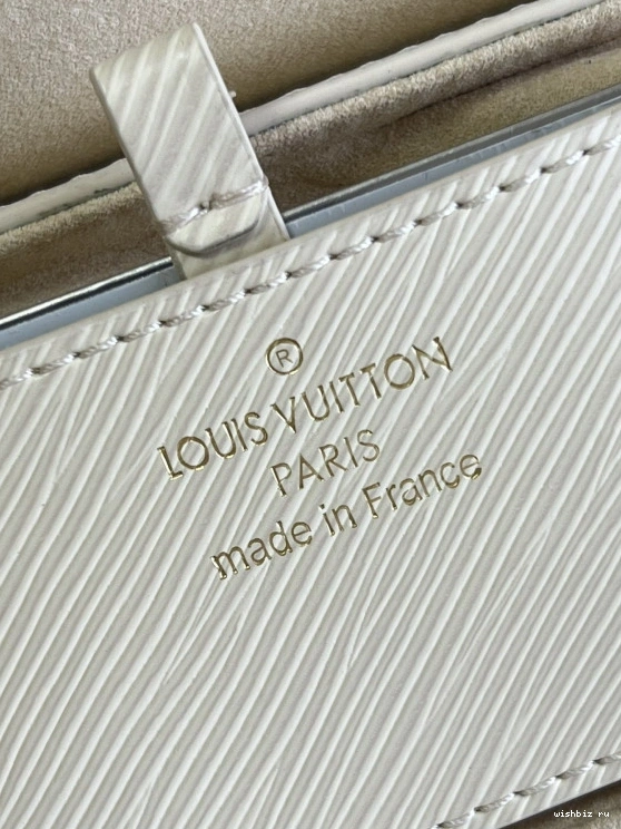 WIS VUITTON LOUIS TWIST PM 1129